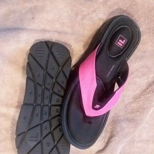 Cushioned flip flops